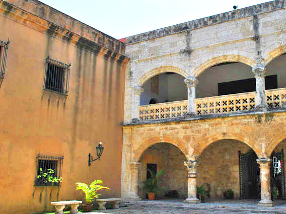 croisière Caraibi : Santo Domingo, Fort-de-France, Pointe-à-Pitre, St. Kitts, Antigua, Tortola